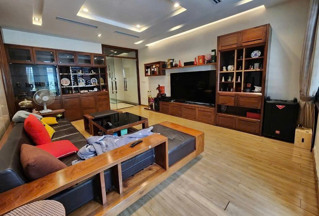 PHÂN LÔ HOÀNG QUỐC VIỆT, VỈA HÈ, ÔTÔ TRÁNH,  NHÀ 2 MẶT TIỀN KINH DOANH, 70M2 GIÁ 24 TỶ - Ảnh chính