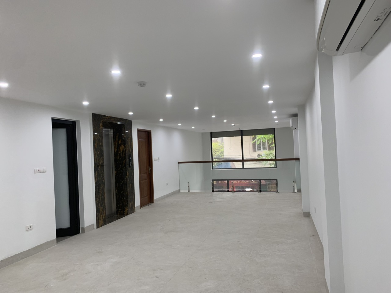 SIÊU HÓT - CHÍNH CHỦ CHO THUÊ MẶT BẰNG TẦNG 1+LỬNG LÀM VĂN PHÒNG HOẶC CỬA HÀNG TẠI VƯƠNG THỪA VŨ, - Ảnh 2