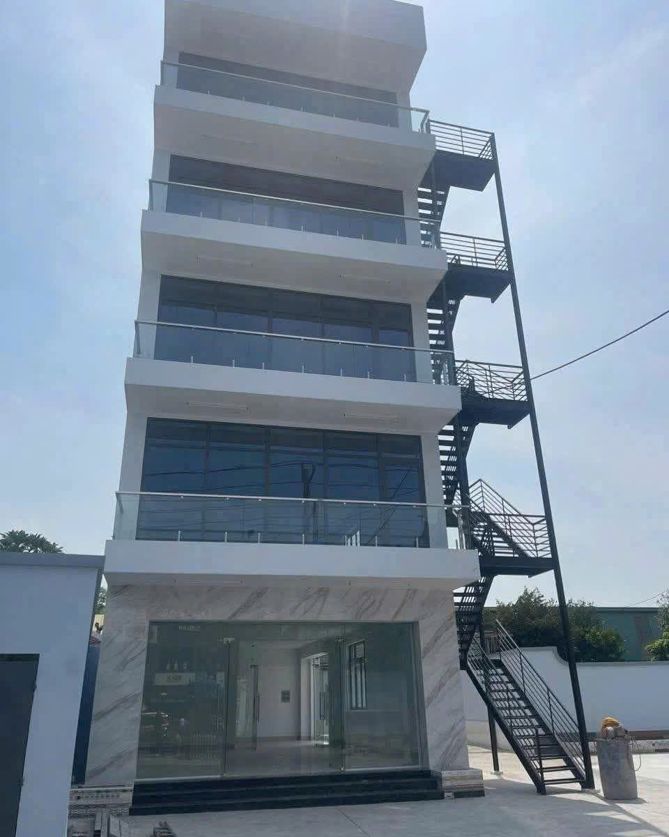 CHO THUÊ TÒA NHÀ 600M² NGAY TRUNG TÂM TP. THỦ DẦU MỘT Liên hệ: Chothuexuongmiennam.com - 0366632092 - Ảnh 1