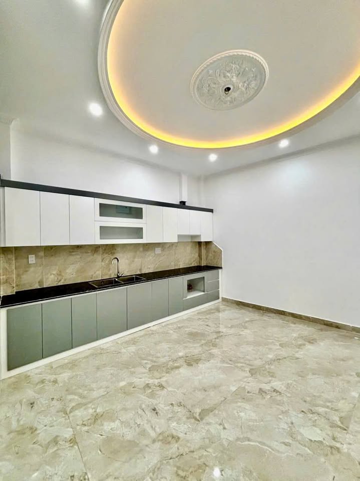 Bán nhà 3 tầng xây độc lập ngay gần chợ Lãm Hà, Cầu Niệm sân cổng riêng oto đỗ cửa nhà - Ảnh 4