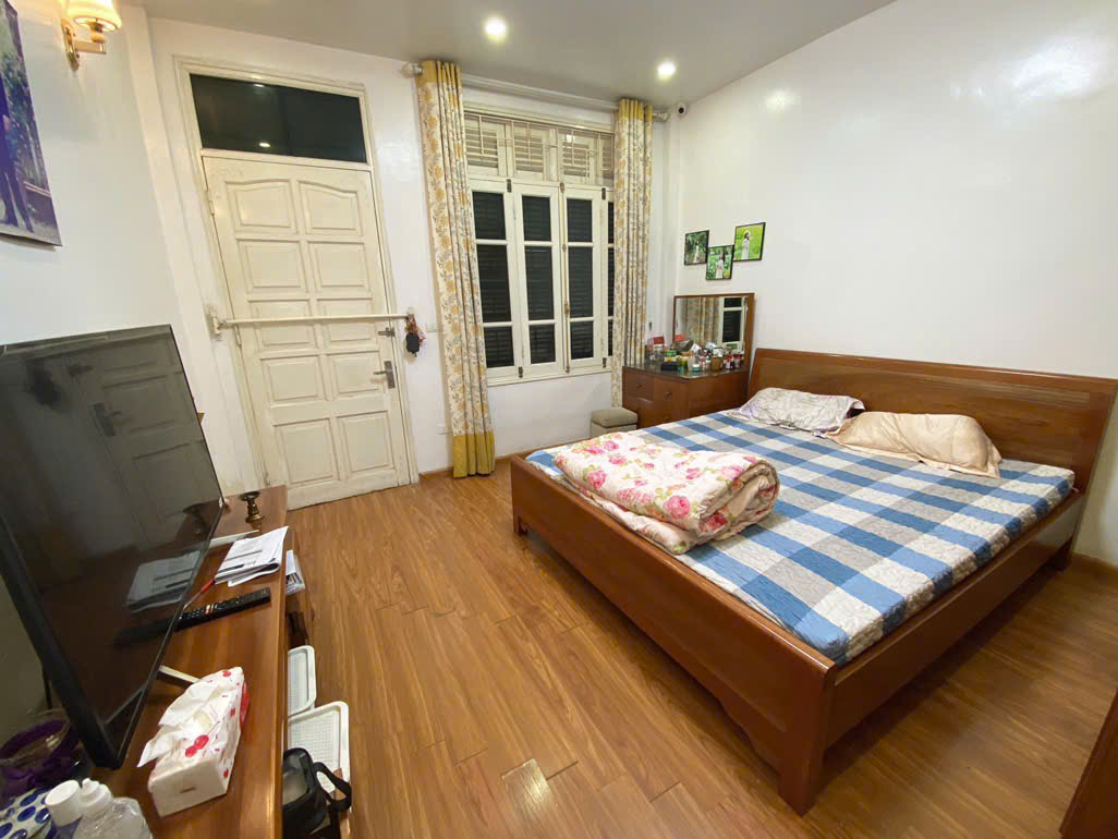 Chuẩn Đét! <br>Nhà đẹp NGUYỄN TRÃI, 40m, lô góc, ngõ nông, gần phố, gần tàu điện, chỉ 7.6 tỷ - Ảnh chính
