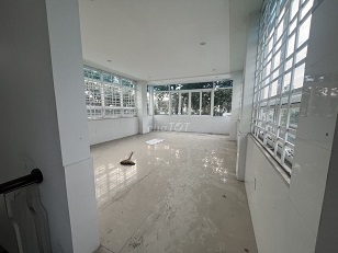 Chính chủ cho thuê nhà 1 trệt 2 lầu sát bên Trung tâm Hội nghị triển lãm thành phố Bến Cát. - Ảnh 3