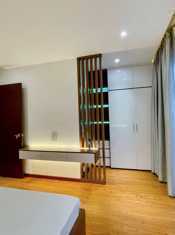 Cho thuê nhà nguyên căn hẻm oto 4 phòng ngủ 3wc giá 12tr - Ảnh 1