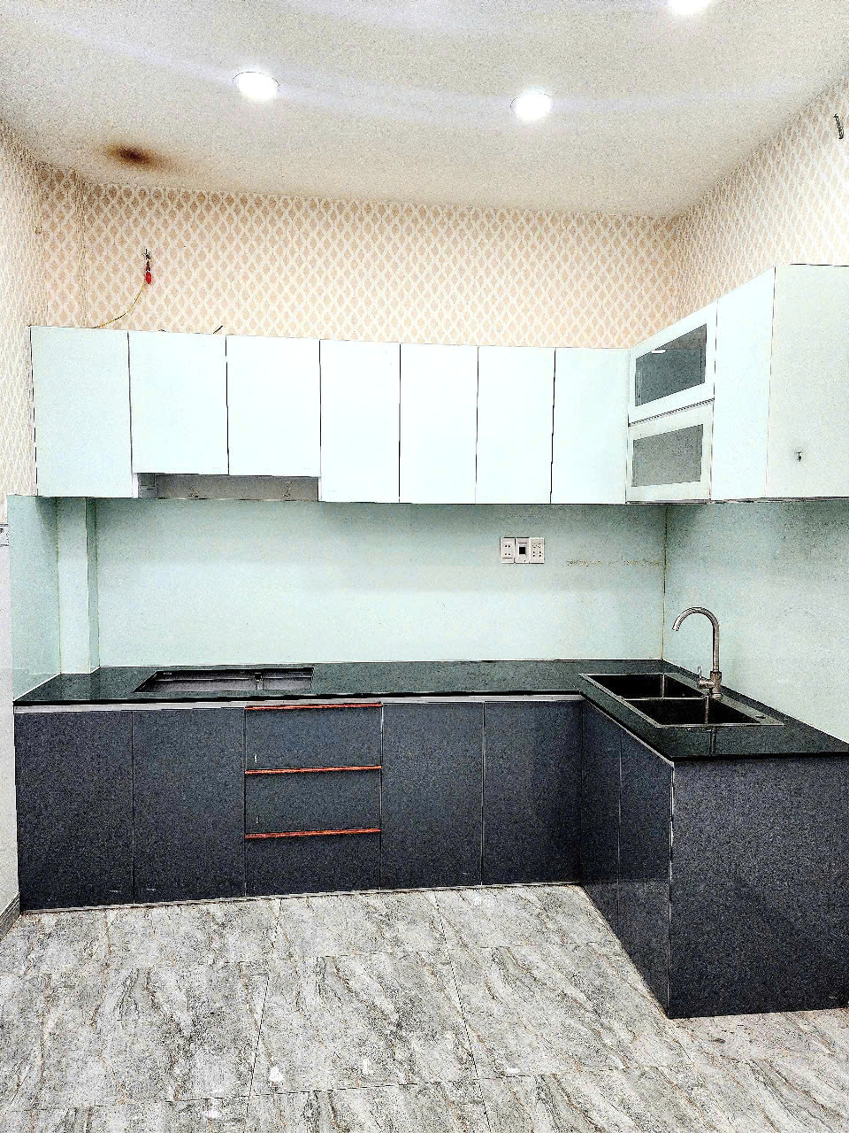 Nhà 2 lầu/ST hẻm 312 Âu Dương Lân P3Q8 - Ảnh 2