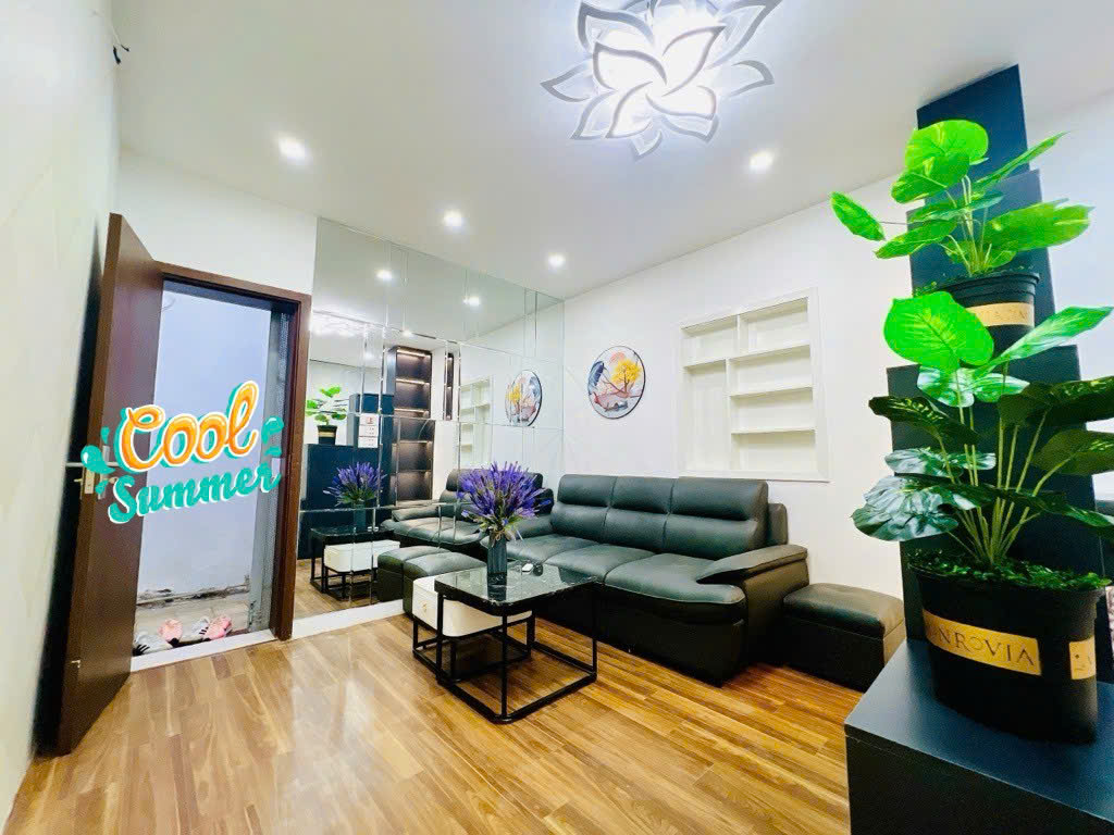 TẬP THỂ TẦNG 2 MẶT PHỐ CỔ-QUÁN THÁNH-TRÚC BẠCH-SỬ DỤNG 40M2-2,4 TỶ-ÔTÔ TRÁNH - Ảnh chính
