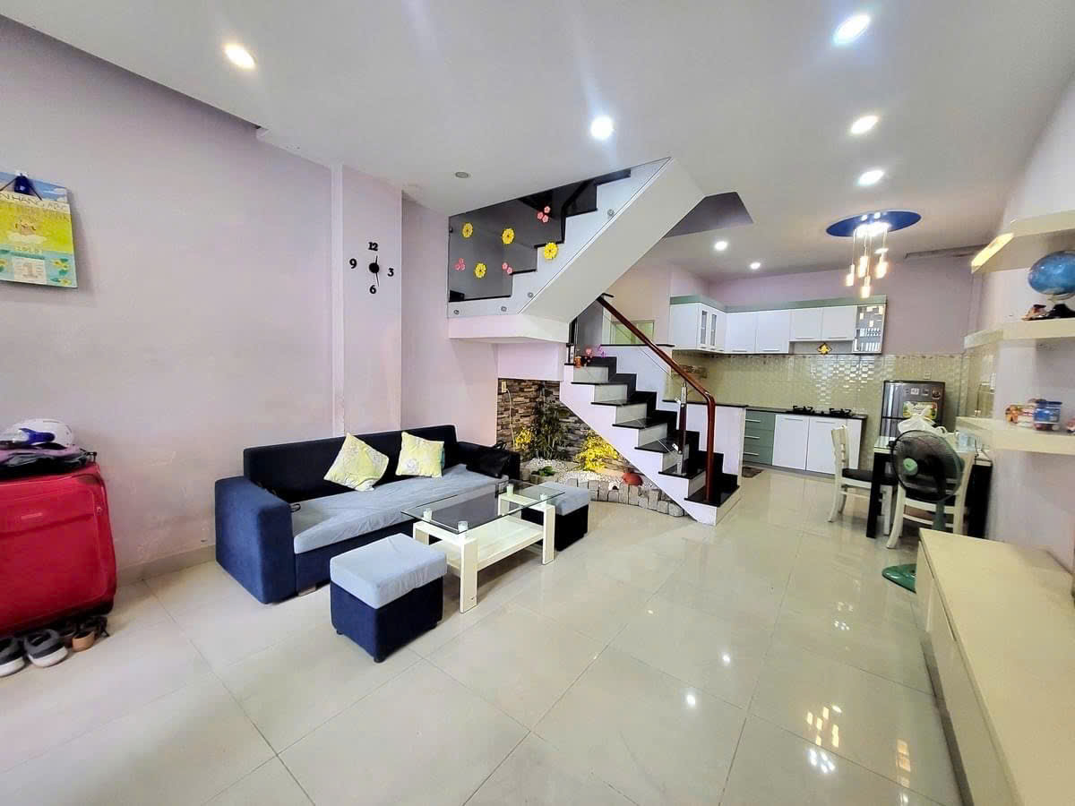 Bán nhà quận Tân Bình, đường Thiên Phước, 39m2, 2 tầng, hẻm xe hơi, 5.5 tỷ - Ảnh 4