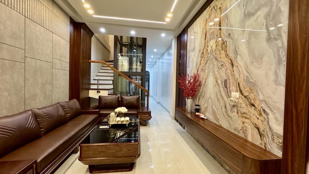 Siêu phẩm Thang Máy Nguyễn An Ninh OTO Vòng Quanh cách phố 40m giá 13 tỷ - Ảnh 1