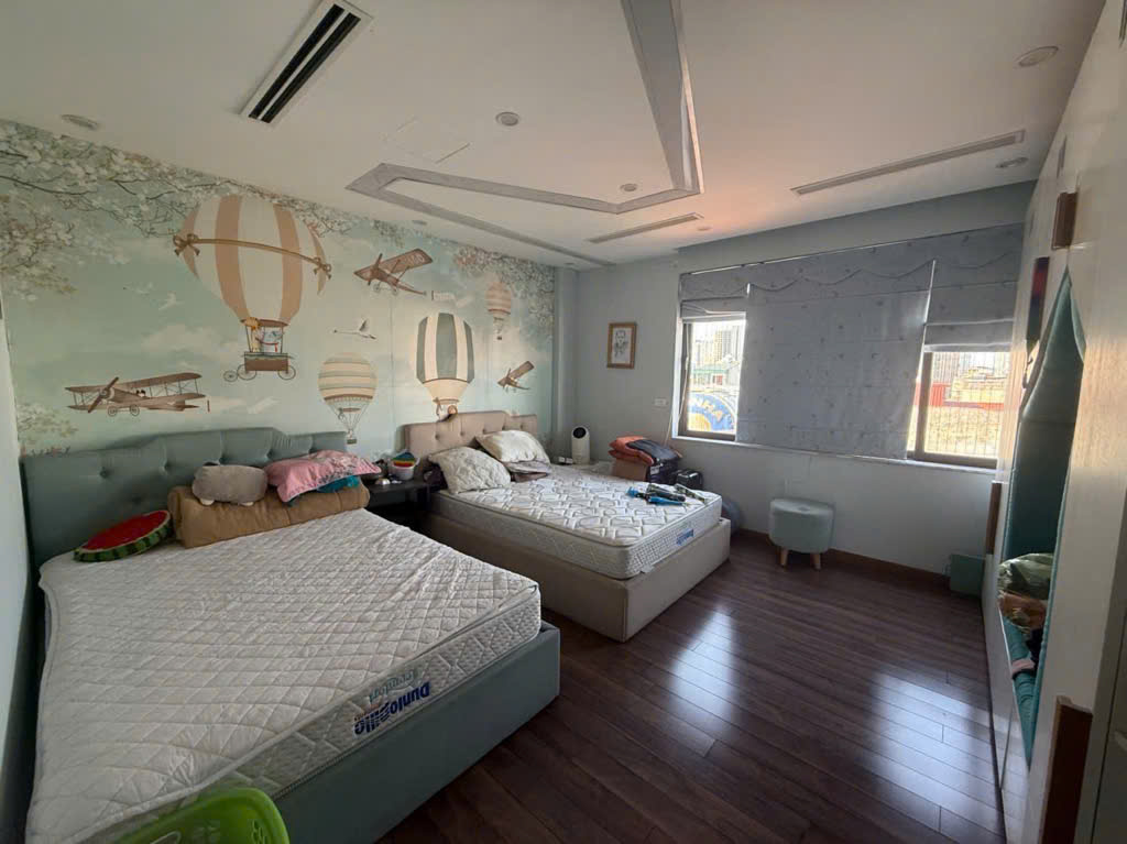 (Tin thật 100%) Bán Apartment lô góc 131m2 tại Hoàng Cầu - Ô tô vào nhà - Dòng tiền 2,4 tỷ/năm - Ảnh 1