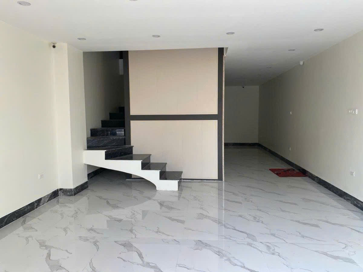 Hàng độc phố Ngọc Lâm, 71m2 view Hồ, ô tô tránh, dòng tiền đỉnh cao, giá 26 tỷ - Ảnh 4