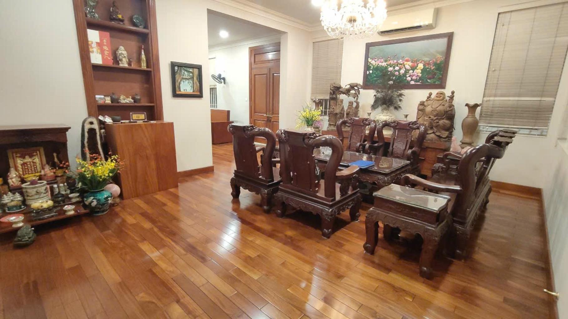 SIÊU PHẨM BIỆT THỰ MẶT TIỀN ĐẲNG CẤP – DUY NHẤT MỘT CĂN NGAY TRUNG TÂM QUẬN 1 - Ảnh 2