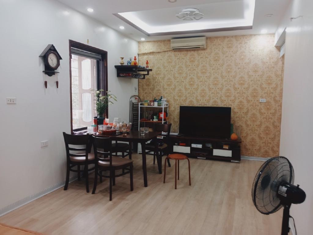 Bán nhà tập thể vị trí mặt phố trung tâm 34m2, đầy đủ công năng, giá mềm 3.x tỷ - Ảnh chính