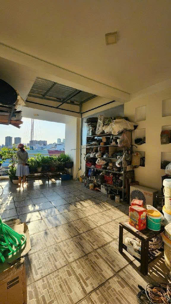 Cách mặt tiền Huỳnh Tấn Phát  Phú Thuận <br>Vài chục mét <br>xe hơi ngũ trong nhà <br>NGANG 4 DÀI 15 M - Ảnh 2