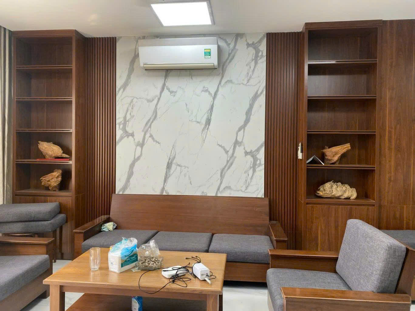 ĐẸP XỊN SÒ, NHÀ PHỐ CỔ NGỌC LÂM 75M, 5T, MT5.5M, VIEW SIÊU THOÁNG, GARA, THANG MÁY. - Ảnh chính