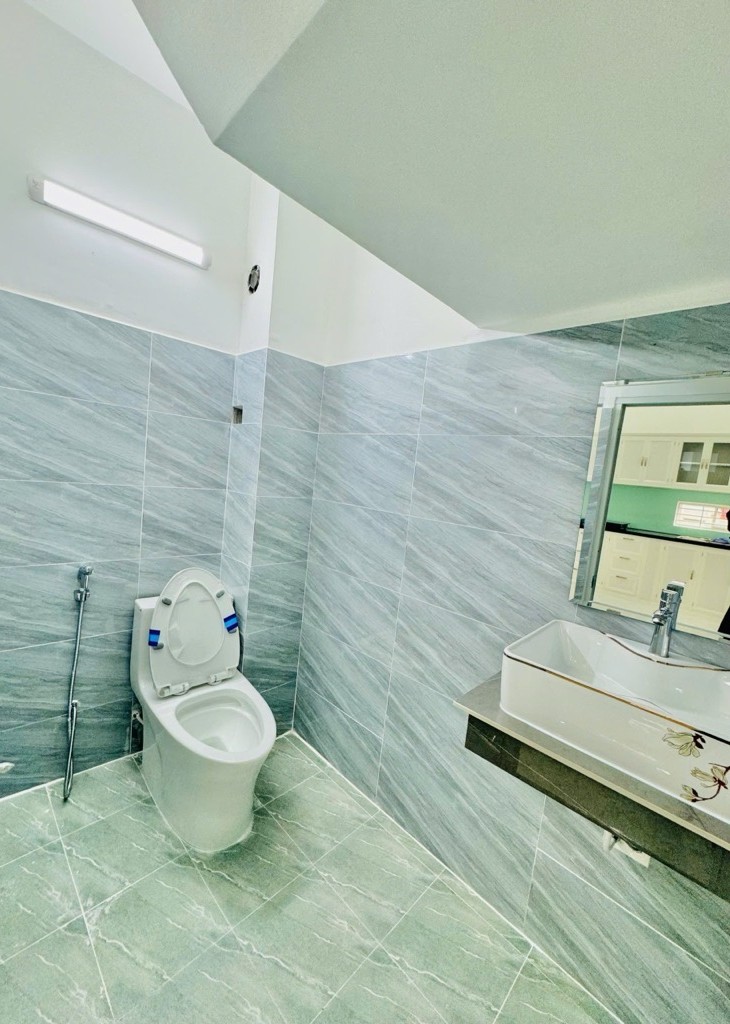 Bán nhà 3 TẦNG sát MẶT TIỀN Nơ Trang Long – nhỉnh 4 tỷ - Ảnh 2