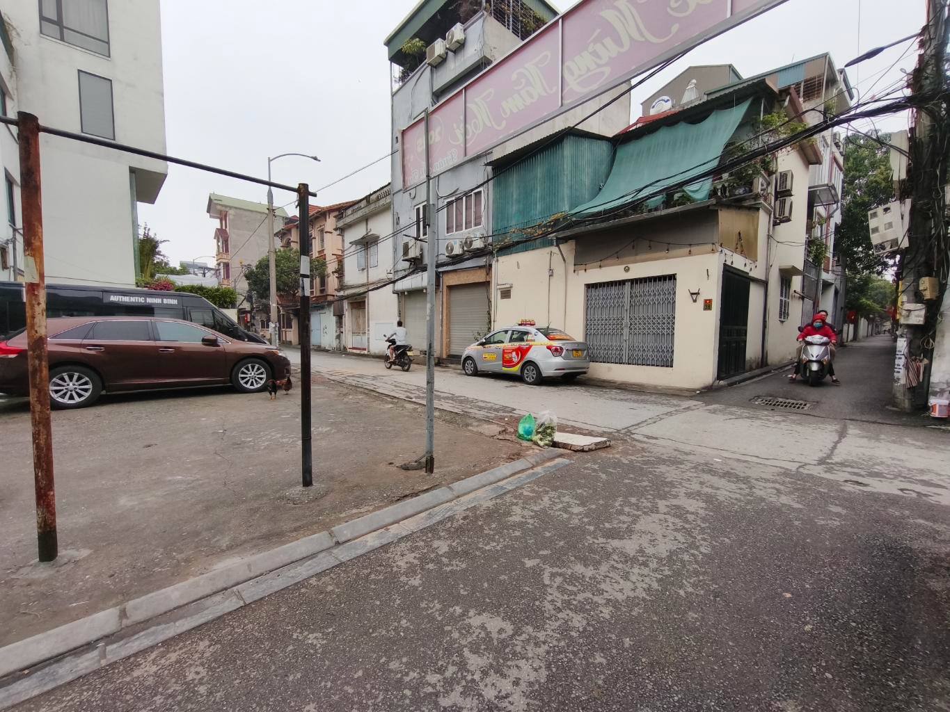 bán nhà Ngọc Thuỵ, 103m, mặt tiền 5.2m, ngõ ôtô thông, ôtô vào nhà, full thổ cư - Ảnh 2