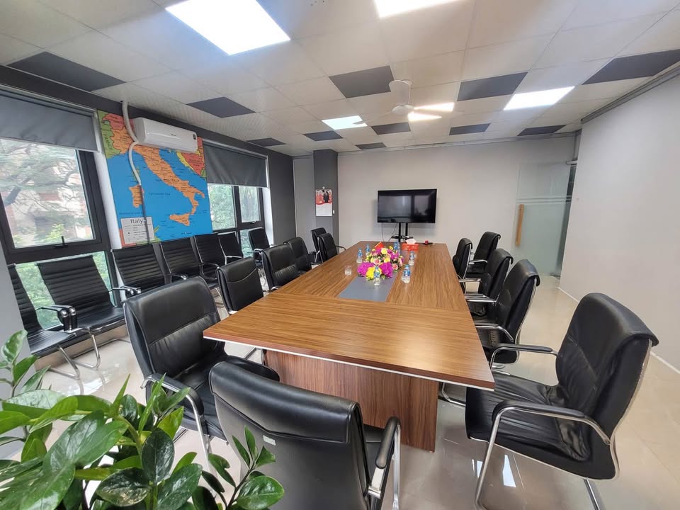 BÁN GẤP NHÀ MẶT PHỐ VŨ TÔNG PHAN, VỈA HÈ KINH DOANH _DT 110M2, 4 TẦNG, MT 5M, 31TỶ - Ảnh 1