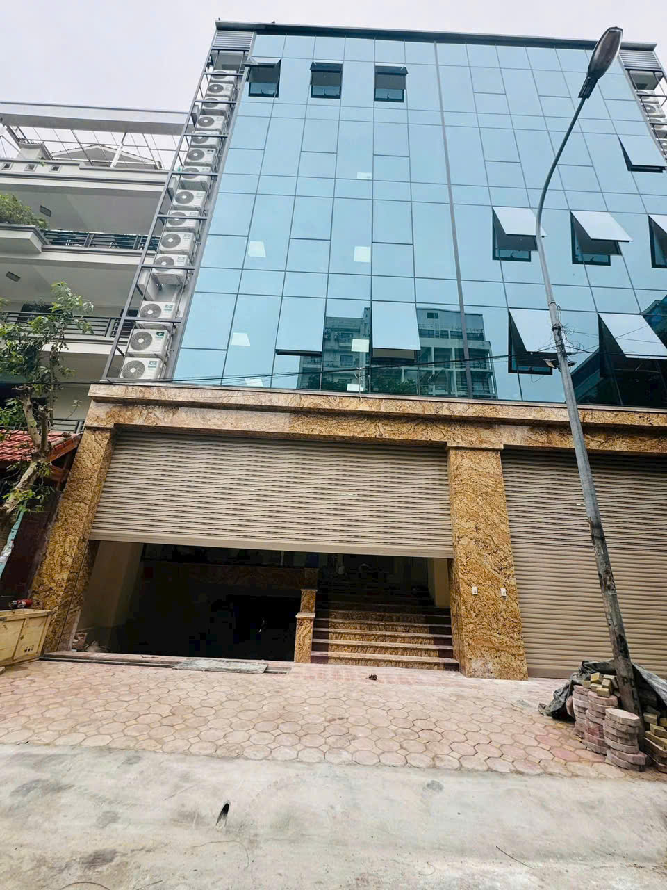 BÁN TOÀ NHÀ 10 TẦNG, MT 9M, PHỐ LĨNH NAM, SÀN GẦN 300M2, KINH DOANH ĐẲNG CẤP, GIÁ 7X TỶ - Ảnh chính