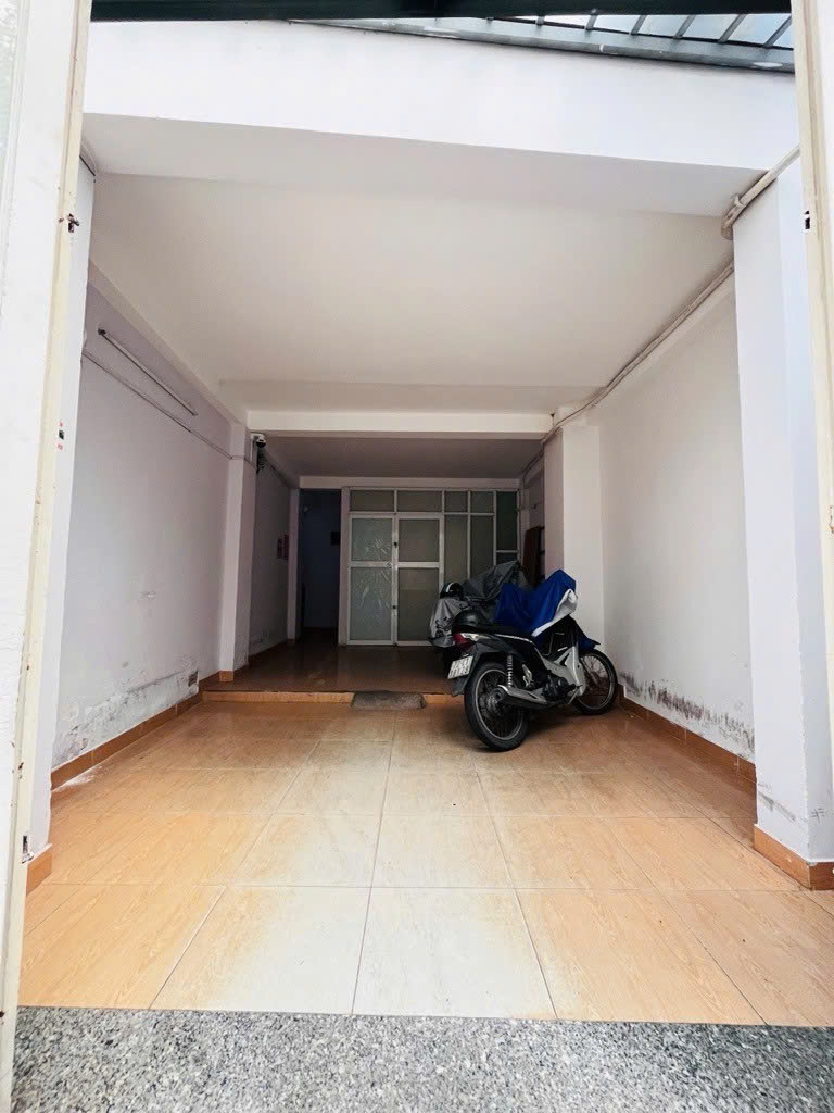 Bán nhà hẻm Lê Văn Duyệt ( Đinh Tiên Hoàng ), - Bình Thạnh, 5.8x11m, 5T - 7PN, 8.5 tỷ - Ảnh 2