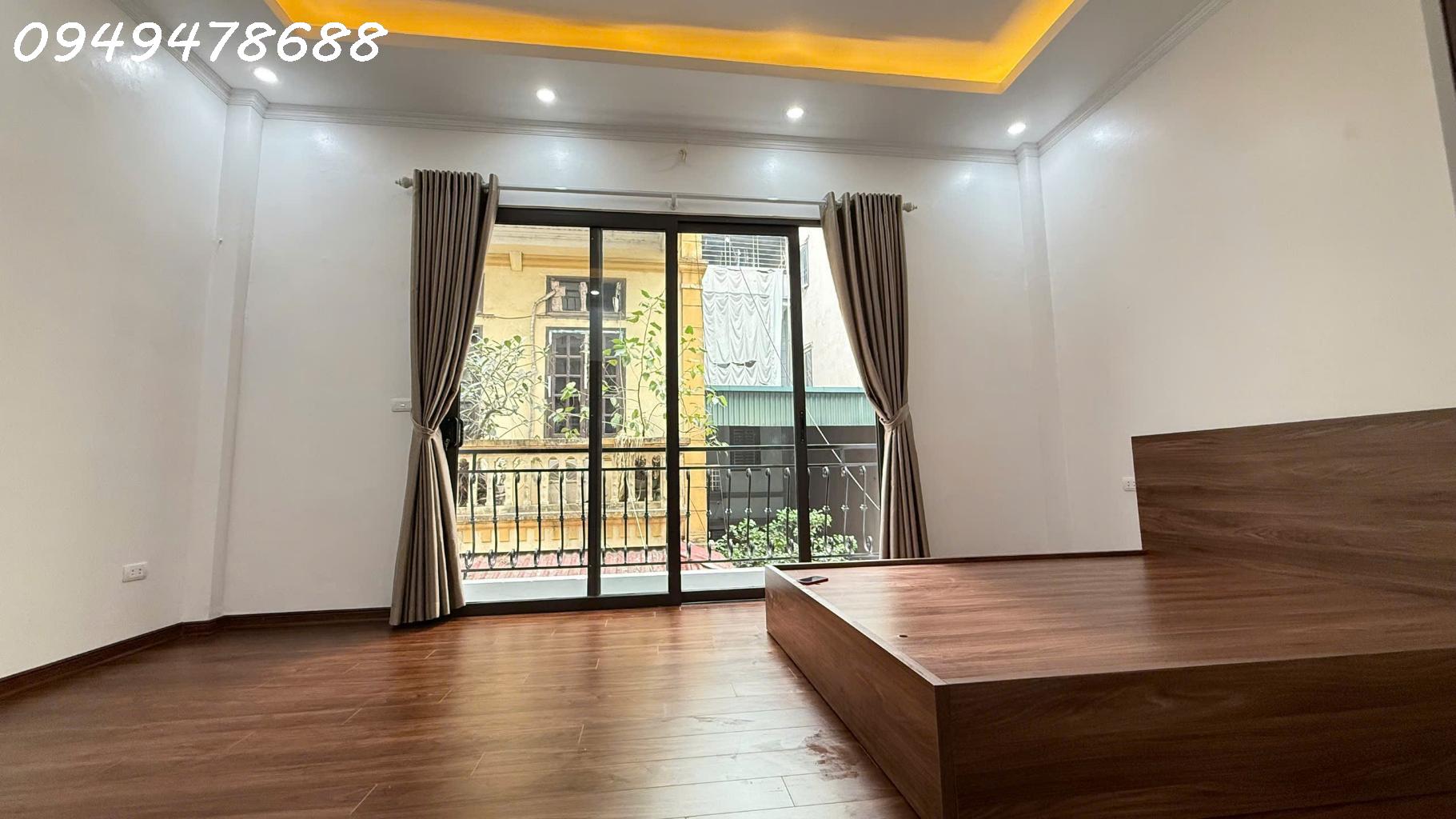 SIÊU PHẨM CỔ NHUẾ 30M2 - 5 TẦNG - MT 5M -  Ô TÔ ĐỖ CỬA - Ảnh 2