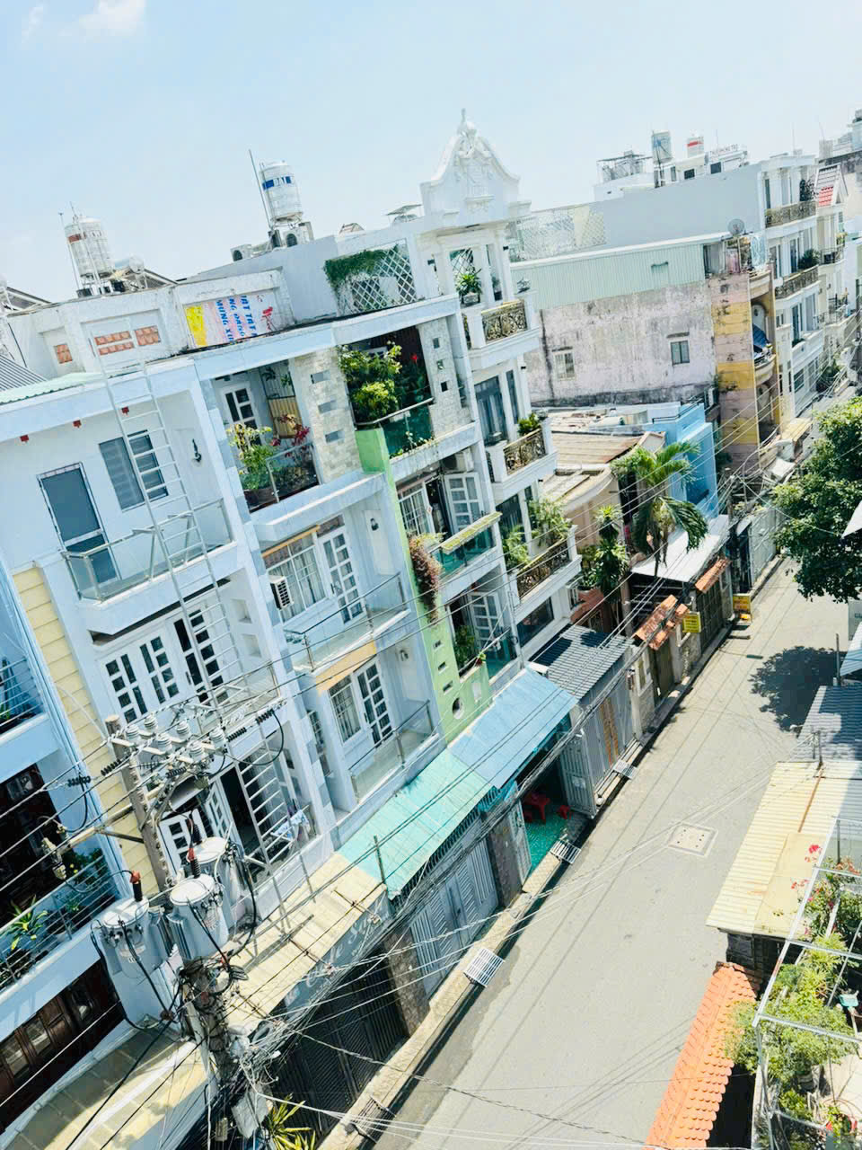 BÁN NHÀ 4 LẦU QUANG TRUNG GẦN VINCOM GÒ VẤP- HẺM XE HƠI - 7 TỶ 75 - Ảnh chính