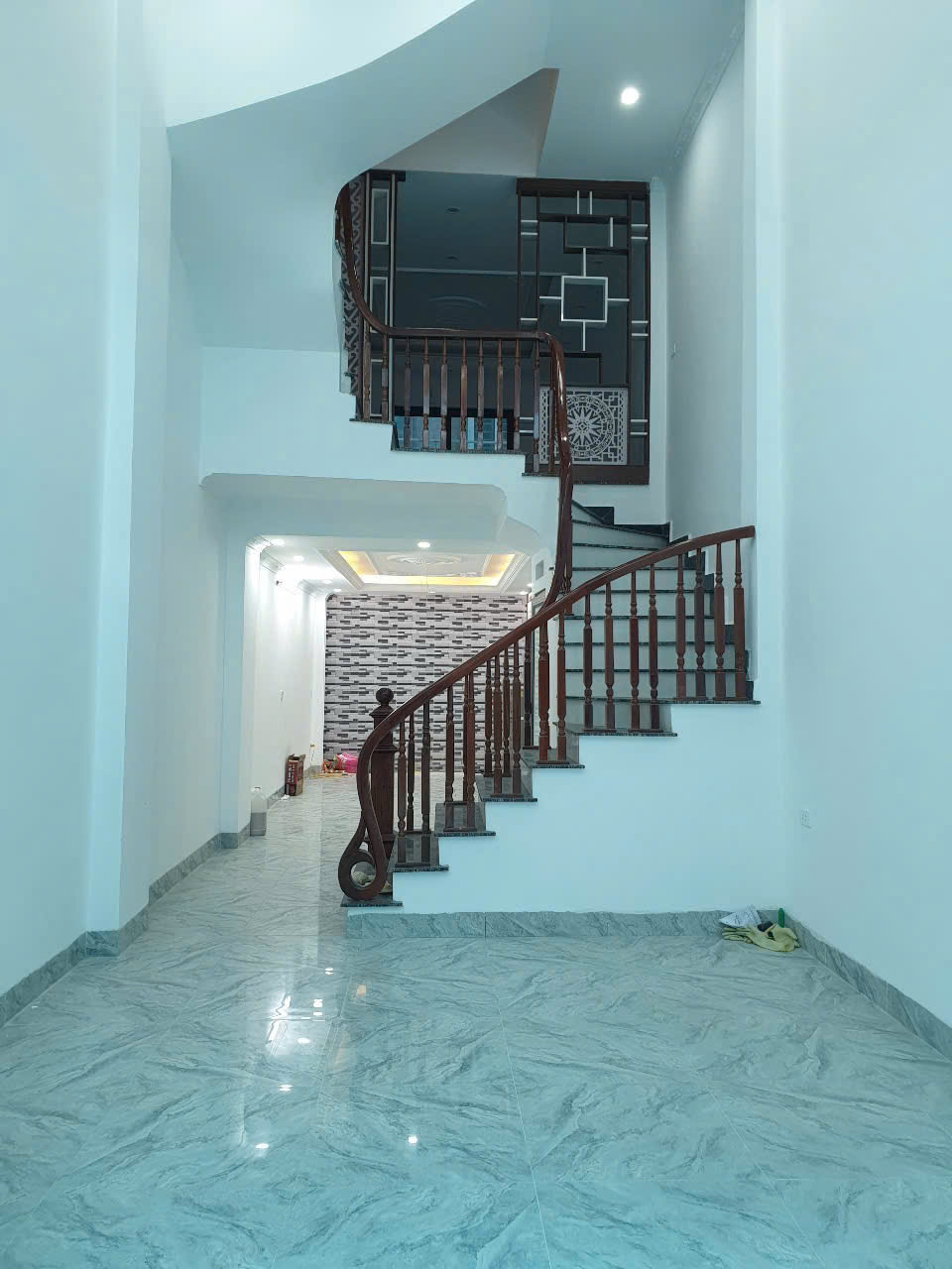 BÁN NHÀ ĐÔNG MỸ, THANH TRÌ - 59m2 - 5 TẦNG – OTO VÀO NHÀ – ĐƯỜNG THÔNG – 0866985034 - Ảnh 1