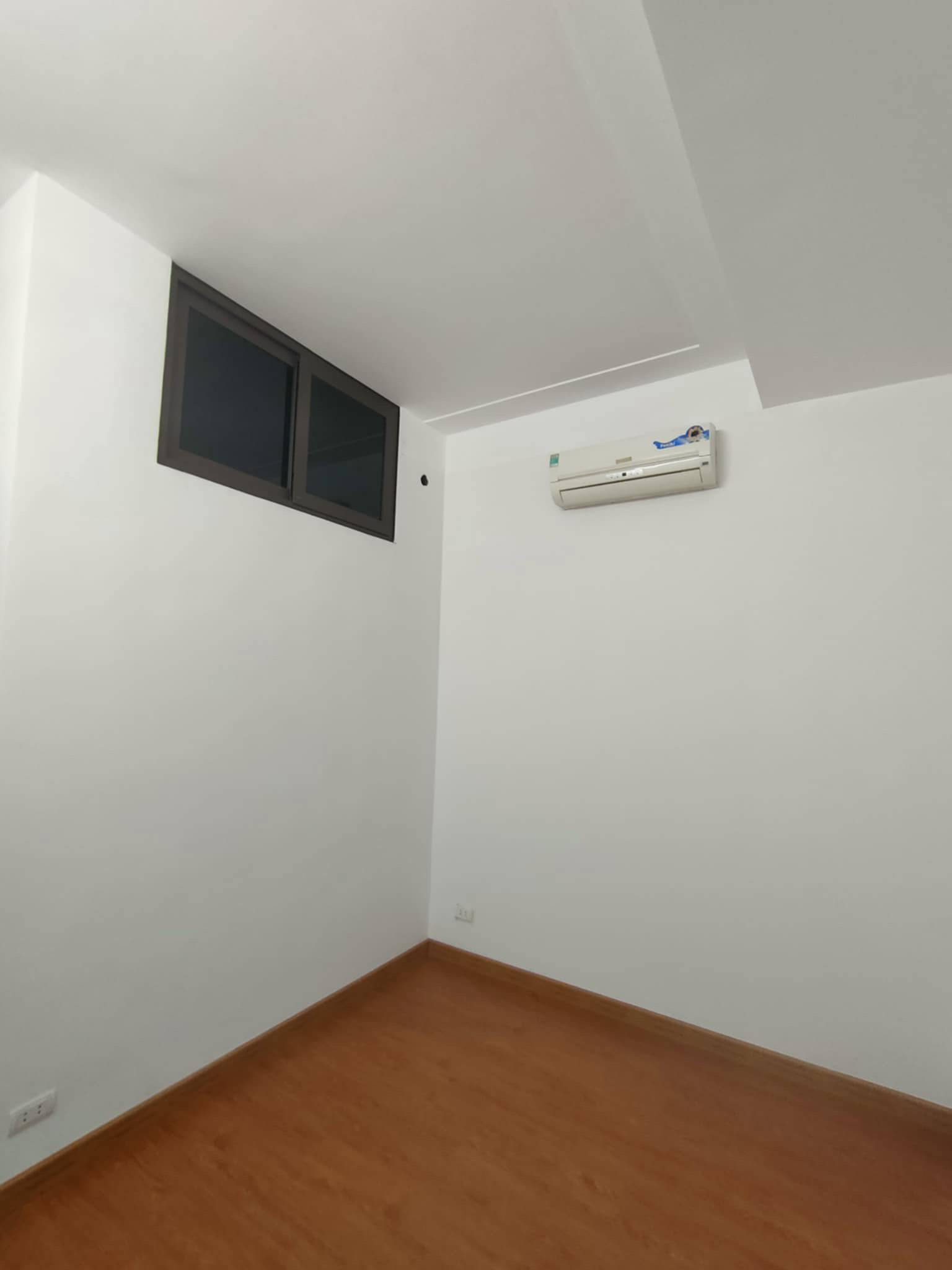 Bán Nhà Lạc Long Quân. Tây Hồ. Ô Tô. DT 52m2. MT 4m. 5 Tầng. Giá 13,6 Tỷ. - Ảnh 1