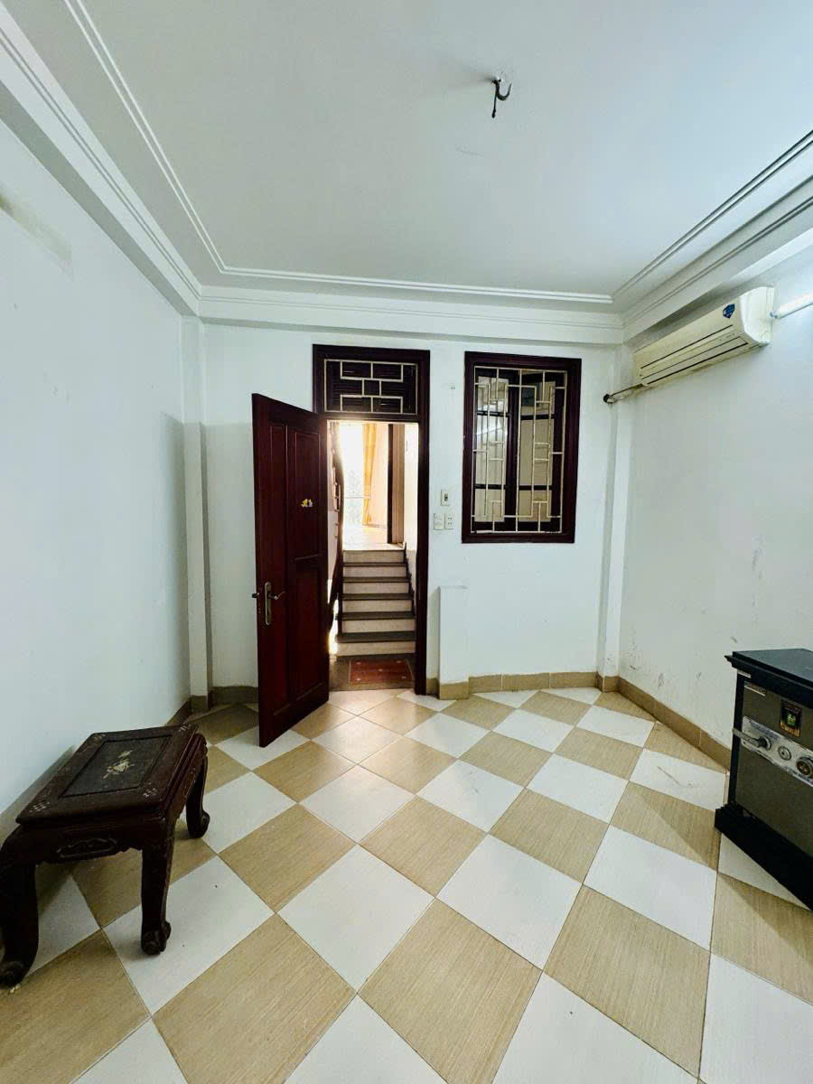 CỰC HIẾM trung tâm Hoàng Mai, vỉa hè, phân lô ô tô tránh vòng quanh, 3 ô tỗ đỗ cửa, chỉ nhỉnh 10  tỷ - Ảnh chính