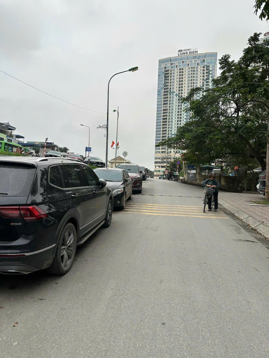 Nhà phố Ngọc Lâm, 134m2, 6 tầng, MT8m, dòng tiền 100tr, giá 43 tỷ - Ảnh chính