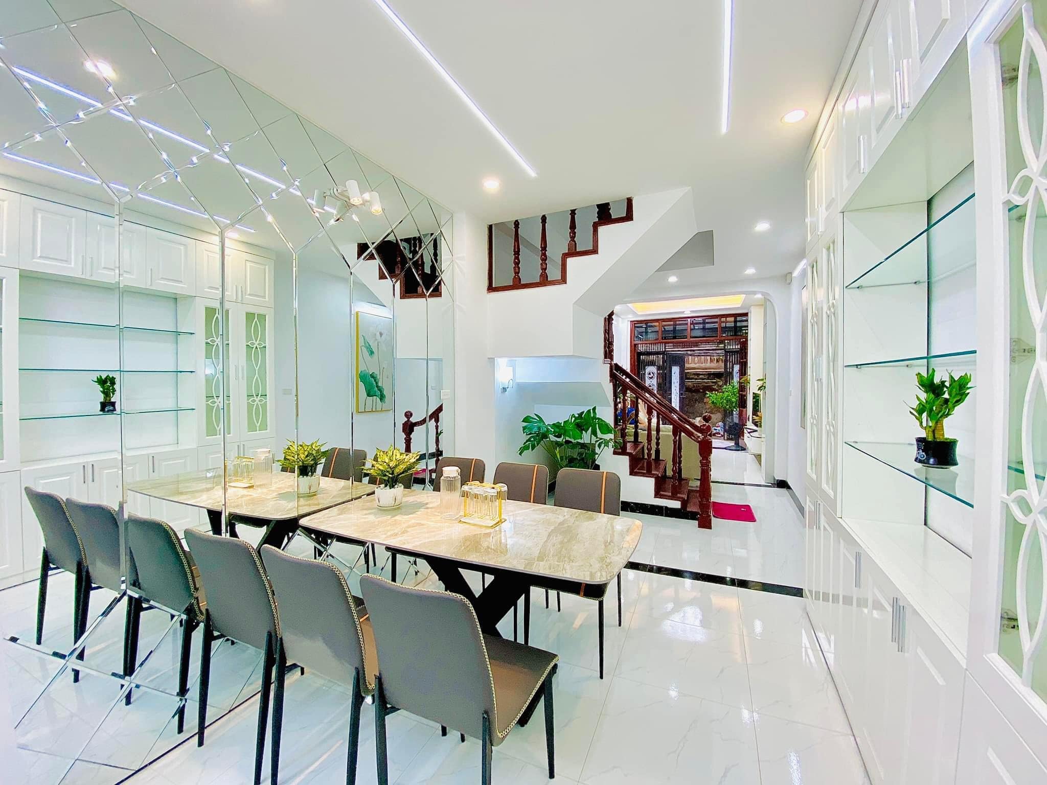 BÁN NHÀ KHƯƠNG ĐÌNH GIÁ RẺ HƠN THỊ TRƯỜNG GẦN 7 TỶ 46M2 - 3 GÁC ĐỖ CỬA - TRUNG TÂM QUẬN - Ảnh chính