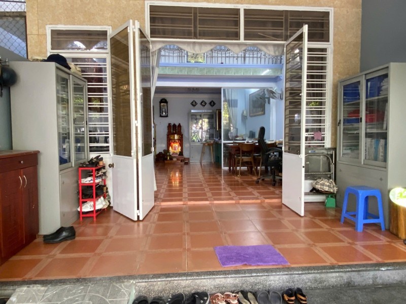 ► Nhà Kiệt thẳng 30m ra MT Đồng Đa, 110m2, mê lửng cứng cáp, 3PN, sân rộng mát 4.5 tỷ - Ảnh chính
