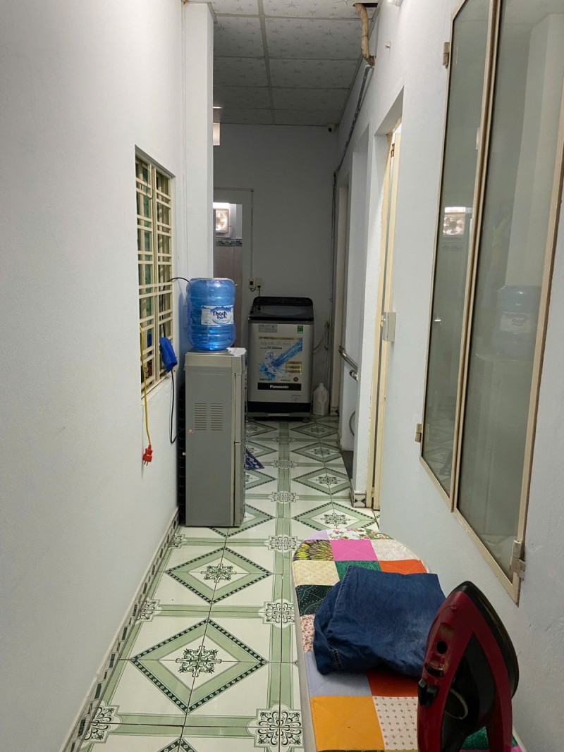 ► Nhà Kiệt thẳng 30m ra MT Đồng Đa, 110m2, mê lửng cứng cáp, 3PN, sân rộng mát 4.5 tỷ - Ảnh 2