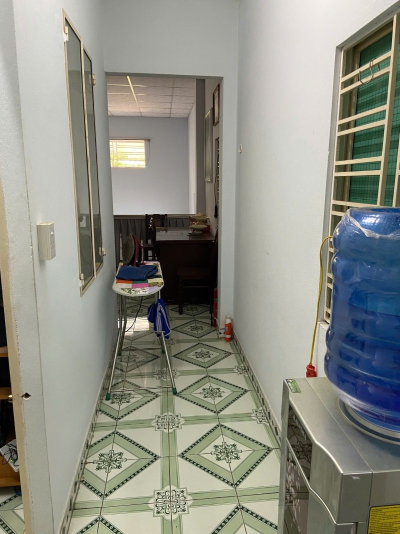 ► Nhà Kiệt thẳng 30m ra MT Đồng Đa, 110m2, mê lửng cứng cáp, 3PN, sân rộng mát 4.5 tỷ - Ảnh 1
