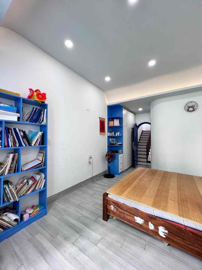 ♪ Nhà gần MT Thi Sách gần Sân Bay, Ô tô Đậu vài bước, 60m2, 3 tầng mới xây 2 năm, cực chắc chắn, - Ảnh chính