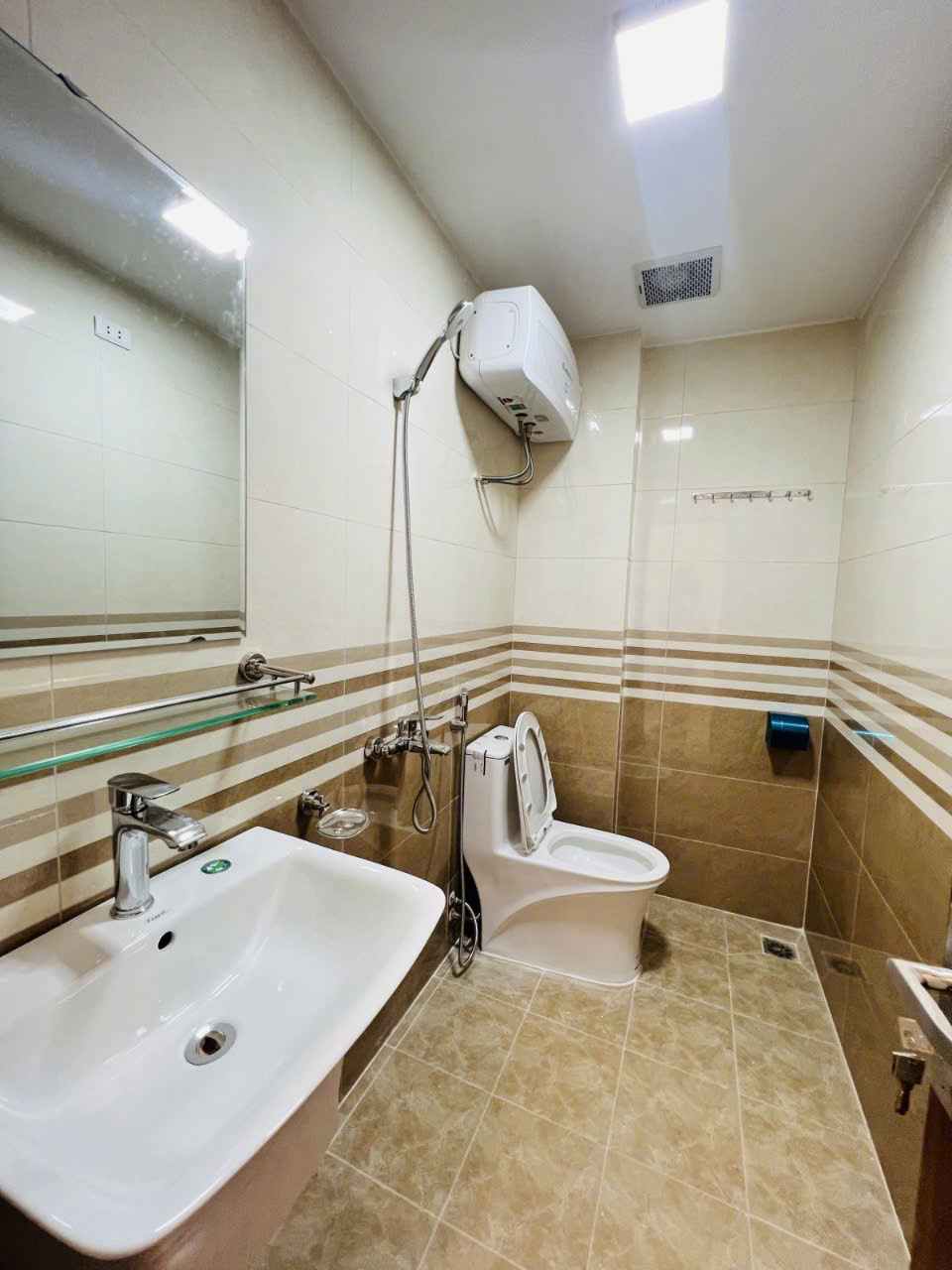 BÁN NHÀ ĐẠI TỪ- HOÀNG MAI, 47 M2, 6 TẦNG, MẶT TIỀN 4 M, GIÁ 13,7 TỶ. - Ảnh 1