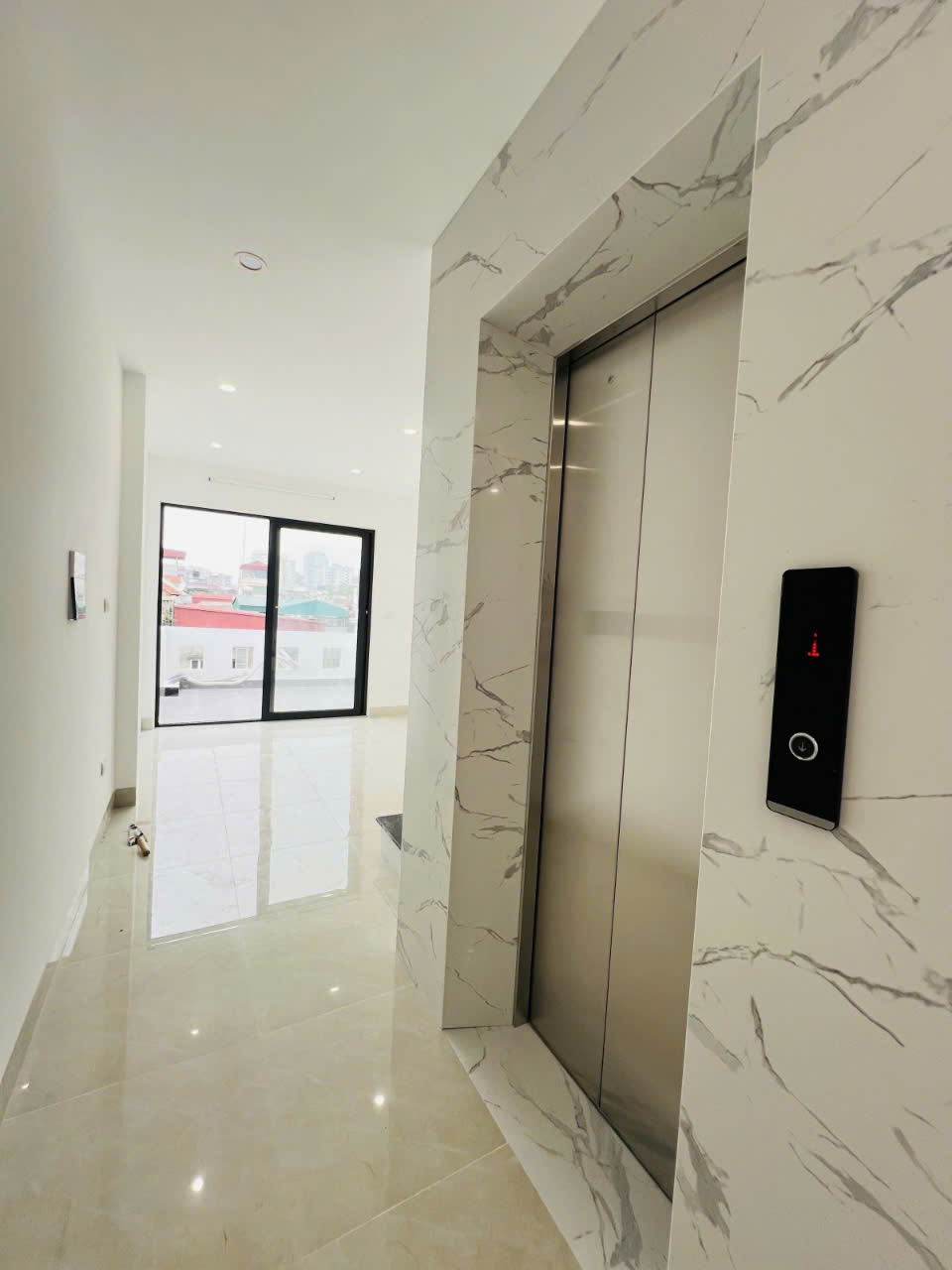 BÁN NHÀ ĐẠI TỪ- HOÀNG MAI, 47 M2, 6 TẦNG, MẶT TIỀN 4 M, GIÁ 13,7 TỶ. - Ảnh 2