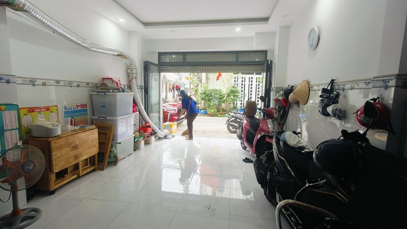 Bán nhà 2 tầng, 37,5 m², 4.7 tỷ, Q.9, Đỗ Xuân Hợp, sổ hồng - Ảnh chính
