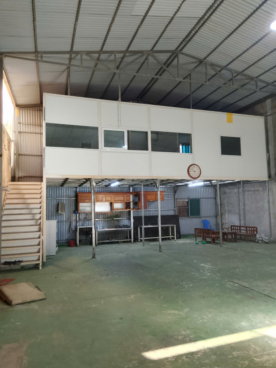 CHO THUÊ MẶT BẰNG VĂN PHÒNG VÀ KHO XƯỞNG TẠI PHƯỜNG BỒ ĐỀ, LONG BIÊN, HN - Ảnh chính