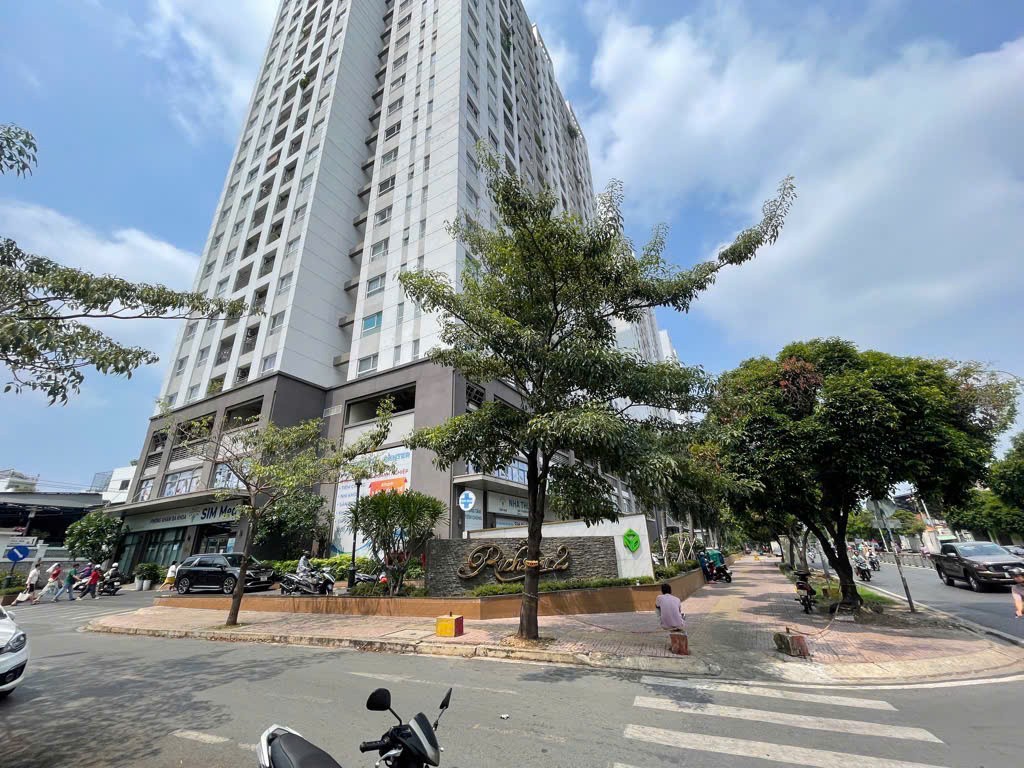 BÁN NHÀ 40M2, HÒA BÌNH, TÂN PHÚ, HẺM NHỰA 6M, Ô TÔ ĐỖ CỬA, NHỈNH 4 TỶ - Ảnh chính