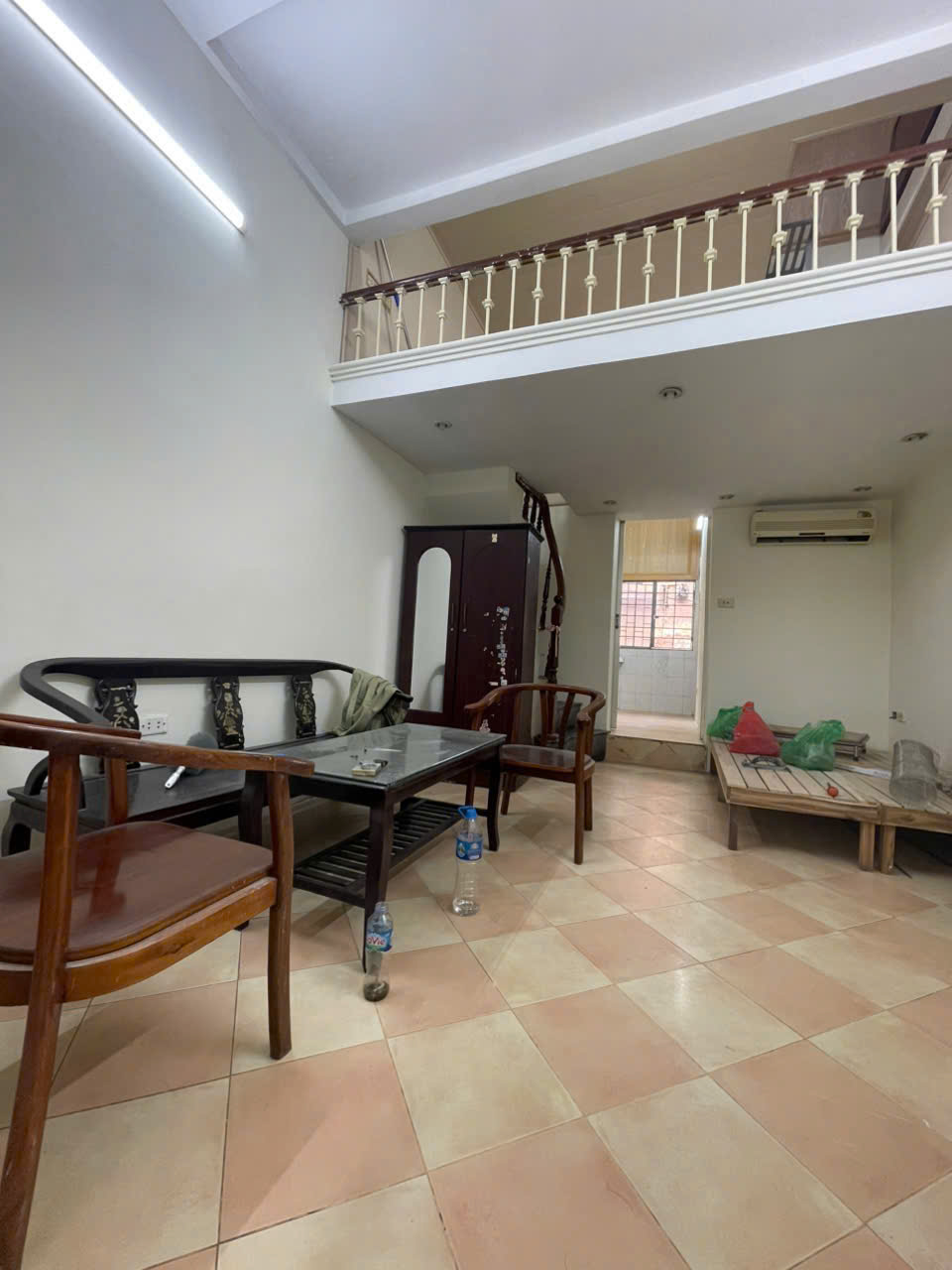CHÍNH CHỦ CHO THUÊ  CĂN HỘ -NHÀ A TẬP THỂ DỆT KIM Dốc Thọ Lão - Phừơng Đồng  Nhân - Hai Bà Trưng- - Ảnh 1