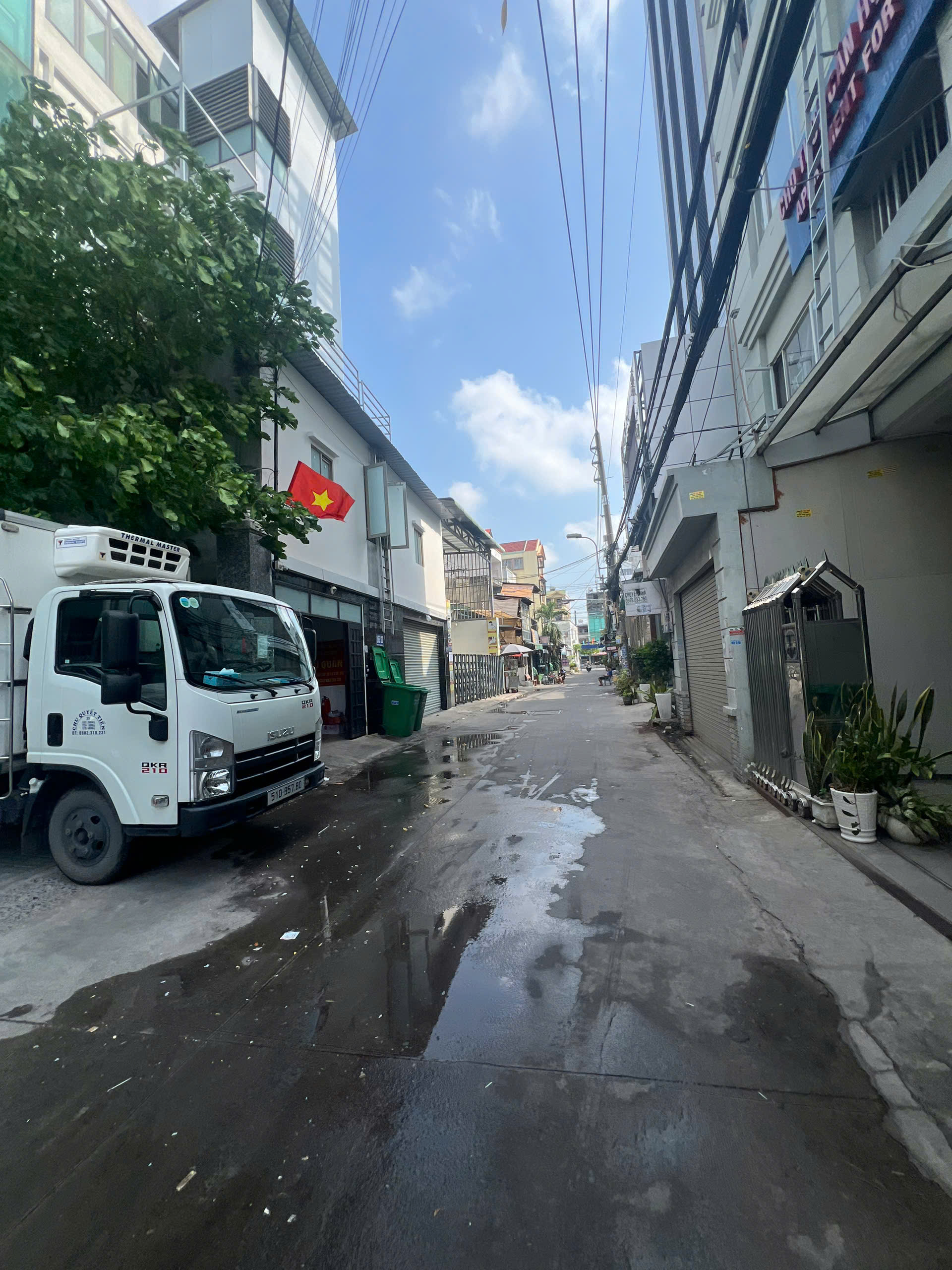 Bán nhà 1 trệt 3 lầu 10x40m giá 28 tỷ Đường 8m Phan Văn Hớn - Ảnh 1