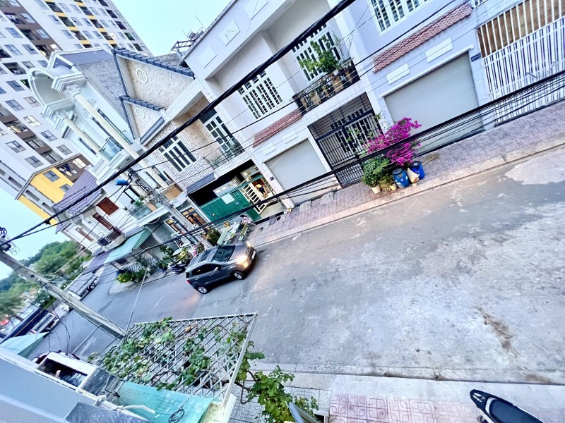 Bán nhà 4 Tầng Mây,đường nhựa 10m,hoàn công chuẩn chỉnh,gần Bcons - Ảnh 3