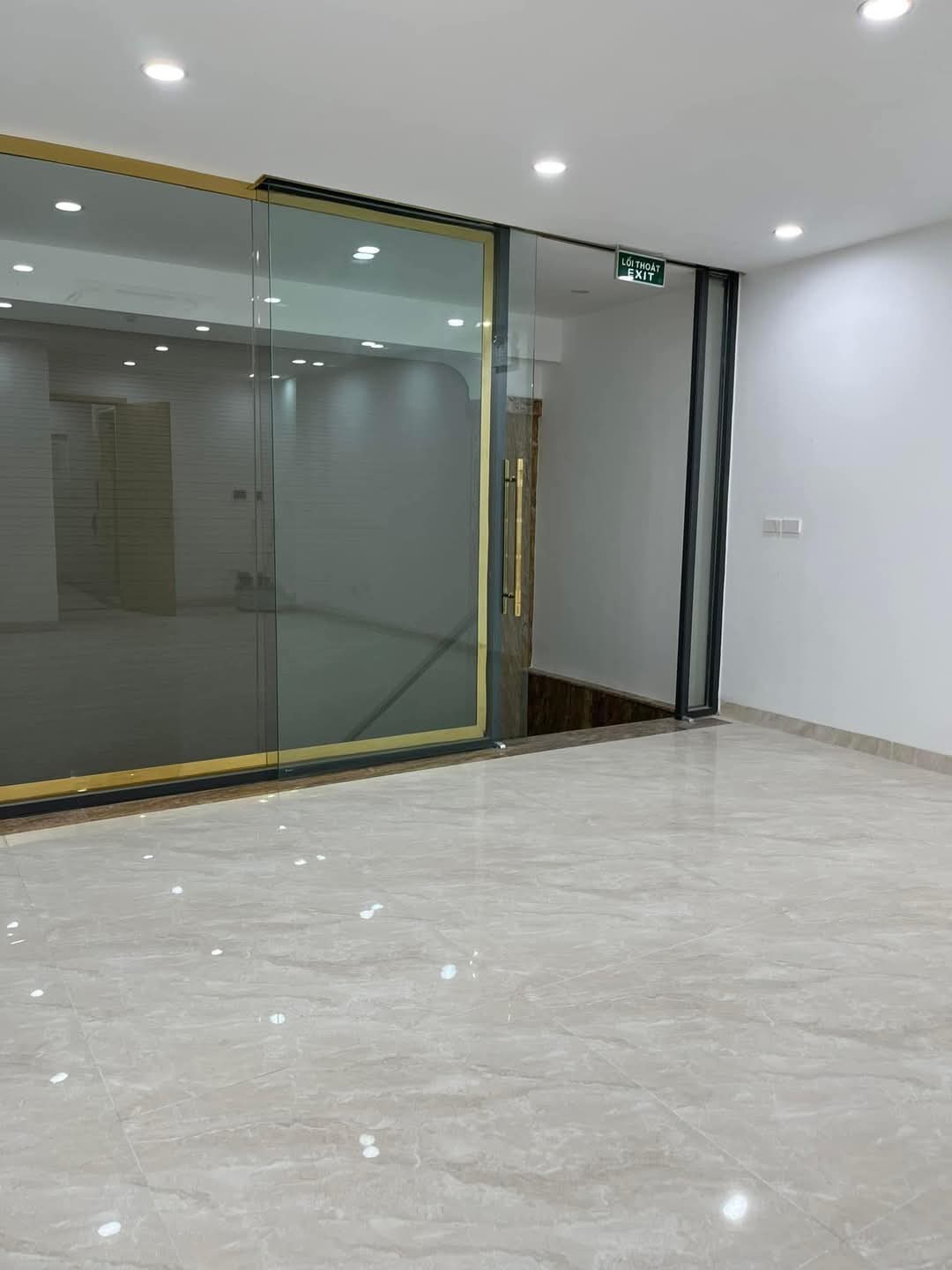NHÀ MẶT PHỐ PHÁO ĐÀI LÁNG ĐỐNG ĐA, VỊ TRÍ ĐẸP Ô TÔ TRÁNH 7 TẦNG KINH DOANH. DT 67M2 GIÁ 38 TỶ - Ảnh 2