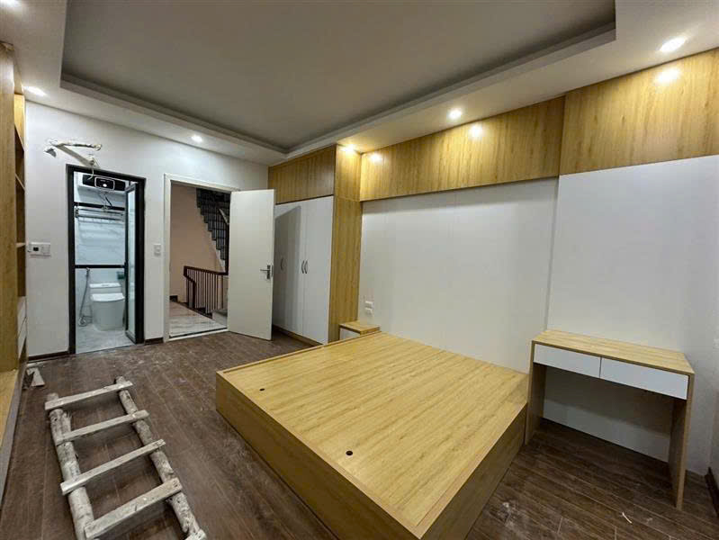 Bán nhà Phố Giảng Võ, Nhà Mới Thang Máy, Cách Ô Tô 20m, 42mx5T, Giá: 8.9 Tỷ, Lh: 0396935190. - Ảnh 1