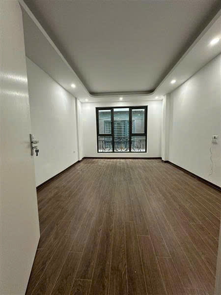 Bán nhà Phố Giảng Võ, Nhà Mới Thang Máy, Cách Ô Tô 20m, 42mx5T, Giá: 8.9 Tỷ, Lh: 0396935190. - Ảnh 2
