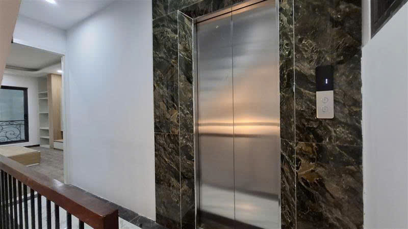 Bán nhà Phố Giảng Võ, Nhà Mới Thang Máy, Cách Ô Tô 20m, 42mx5T, Giá: 8.9 Tỷ, Lh: 0396935190. - Ảnh 3