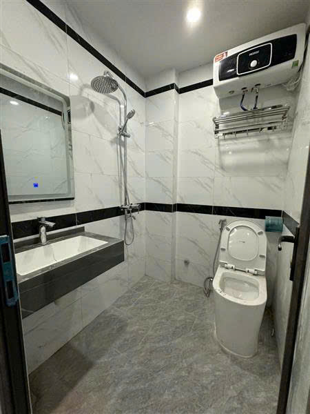 Bán nhà Phố Giảng Võ, Nhà Mới Thang Máy, Cách Ô Tô 20m, 42mx5T, Giá: 8.9 Tỷ, Lh: 0396935190. - Ảnh 4