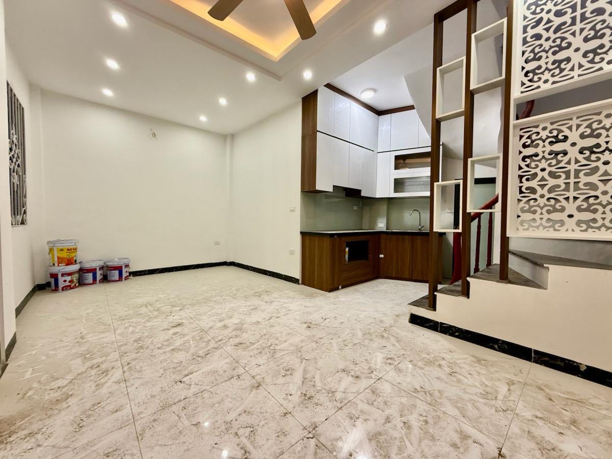 Đại La-Nhà 5 Tầng Mới Đẹp-30m²-Mặt Tiền 6m – Ở Ngay - Ảnh 2