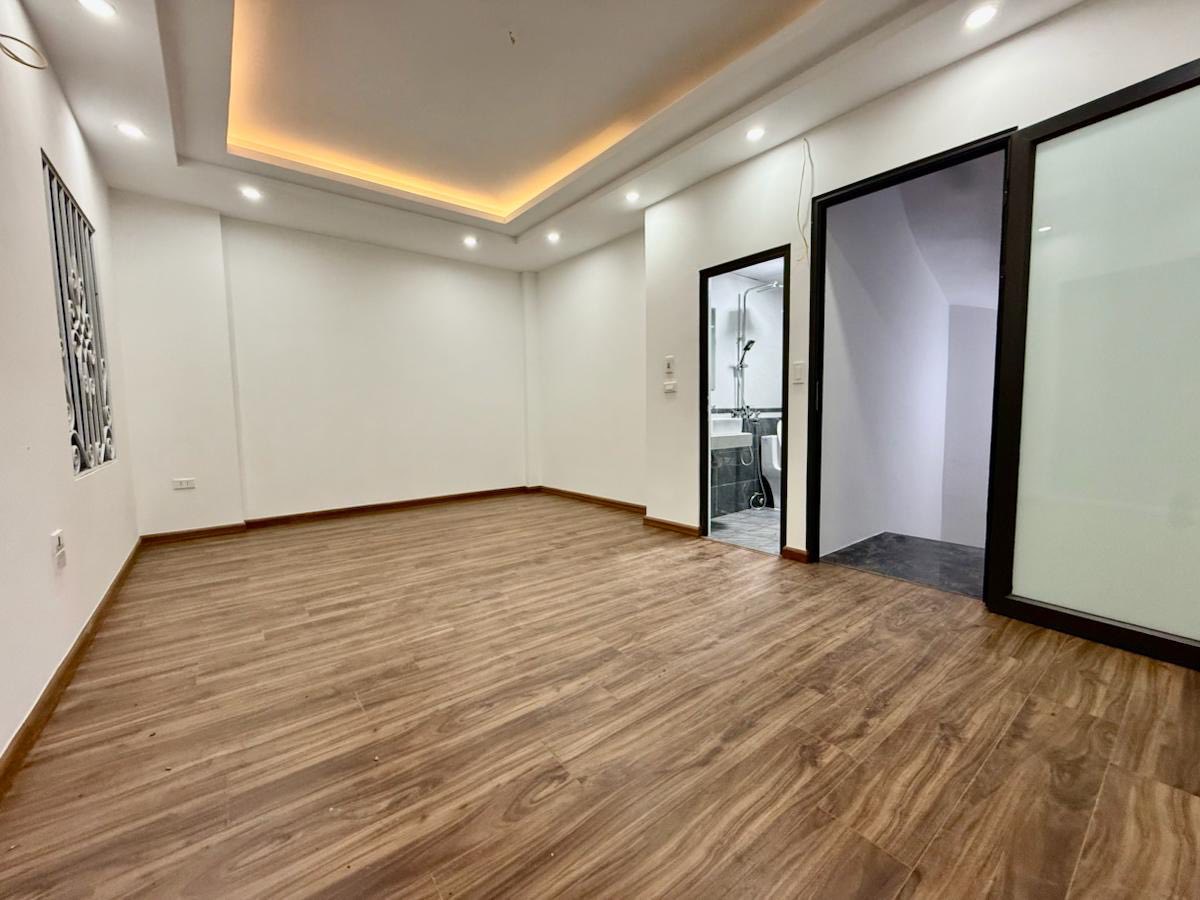 Đại La-Nhà 5 Tầng Mới Đẹp-30m²-Mặt Tiền 6m – Ở Ngay - Ảnh 1