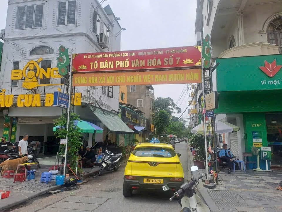 Gia đình cần bán đất tặng nhà 3 tầng ở phố 274 Lạch Tray., Hải Phòng - Ảnh chính