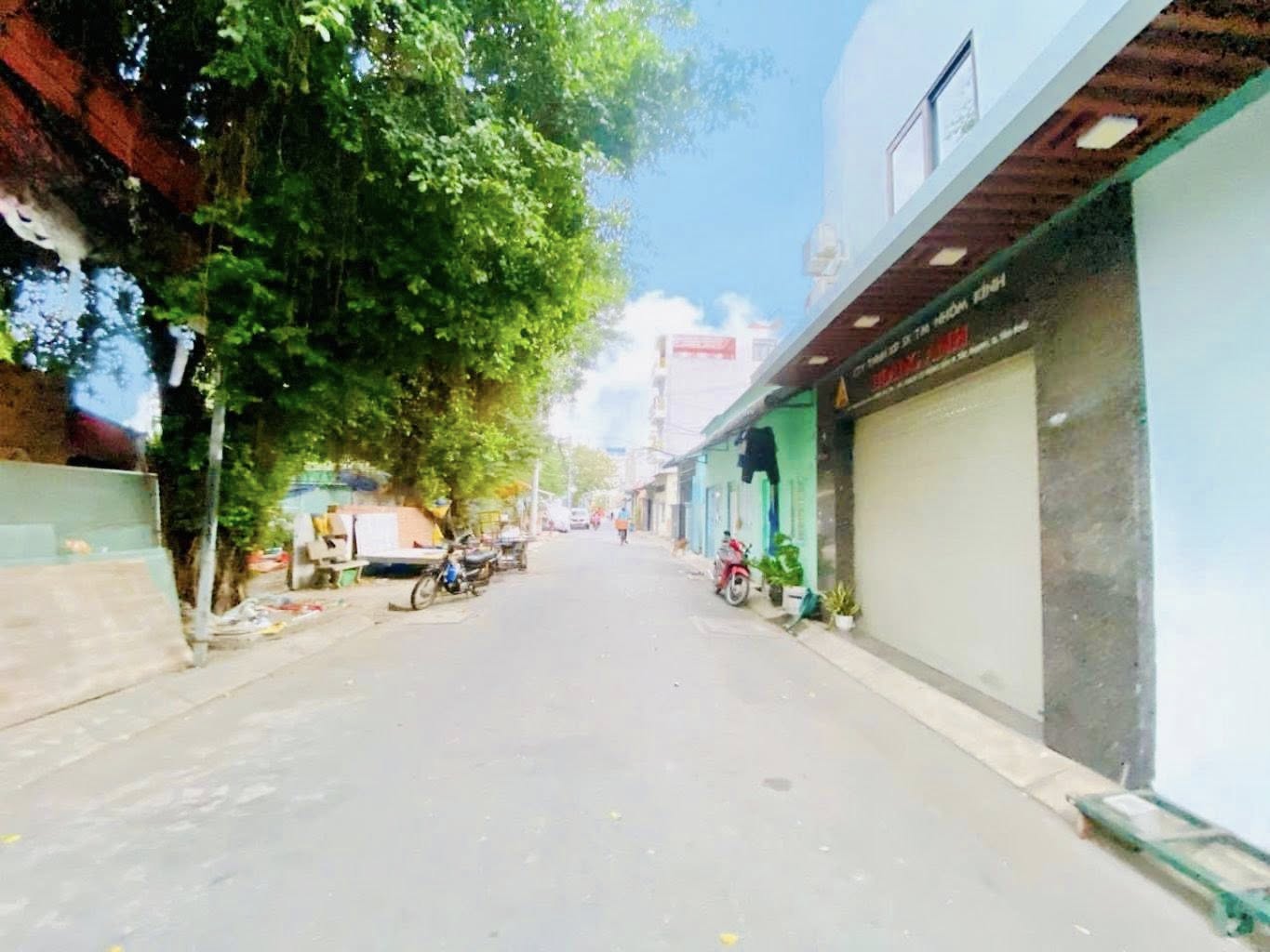 GẦN AEON - HẺM TẢI  - SÁT MẶT TIỀN - 63M NGANG 5 SỔ A4 NHỈNH 5ĐỒNG - Ảnh 4